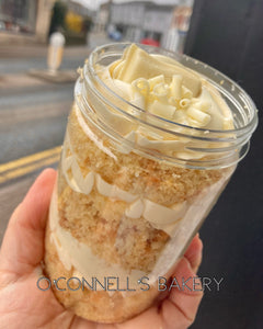 Cake Jar - Milkybar (UK)